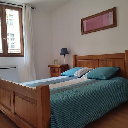 Gite Des Remparts Reservation Par Telephone Laissez Vos Coordonnees La Cote-Saint-Andre 외부 사진