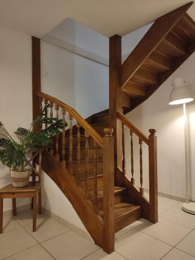 Gite Des Remparts Reservation Par Telephone Laissez Vos Coordonnees La Cote-Saint-Andre 외부 사진